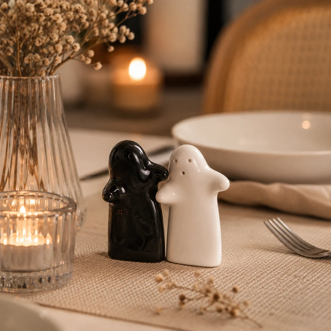 Ghost Couple Salt & Pepper Set